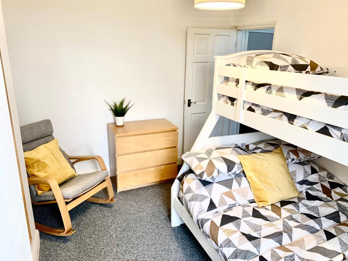 Contemporary 2 Bedroom Victorian Town House - Sleeps Up To 6 Kimberley  Eksteriør billede