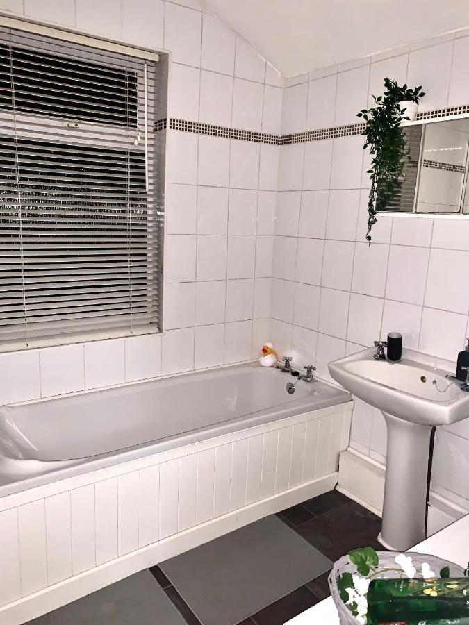 Contemporary 2 Bedroom Victorian Town House - Sleeps Up To 6 Kimberley  Eksteriør billede